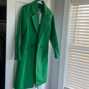 Beautiful green coat. XS